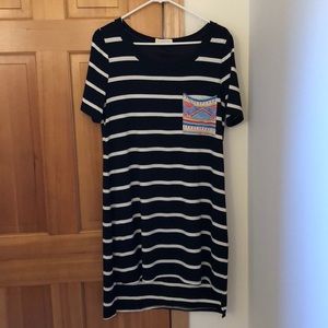 Francesca’s Black and White Stripped Dress Size XL